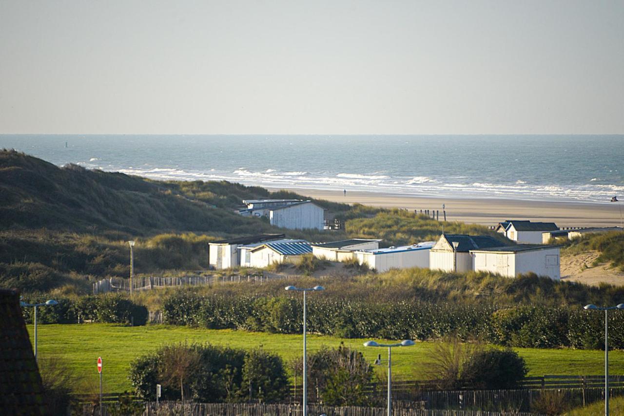 Le Bord De Mer Calais Buitenkant foto