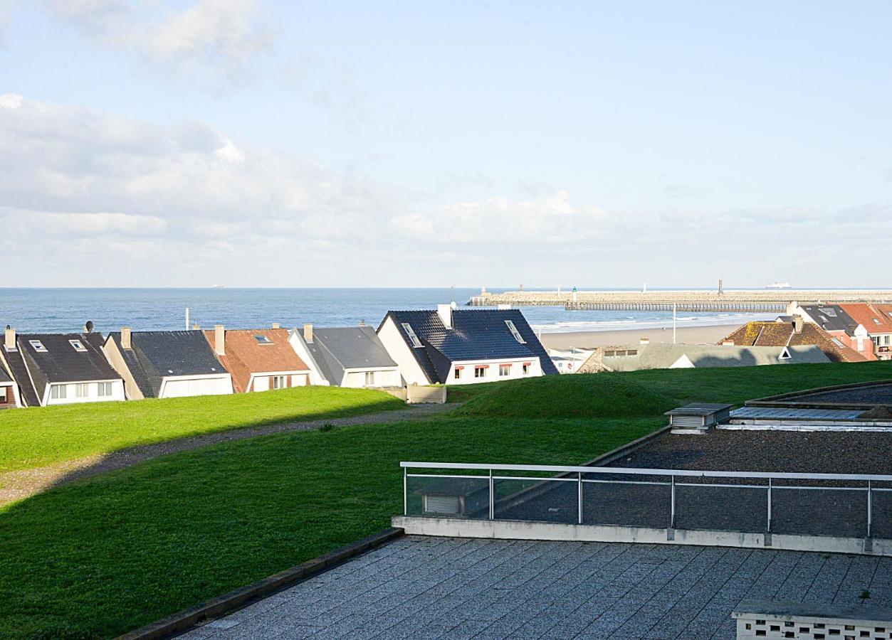 Le Bord De Mer Calais Buitenkant foto