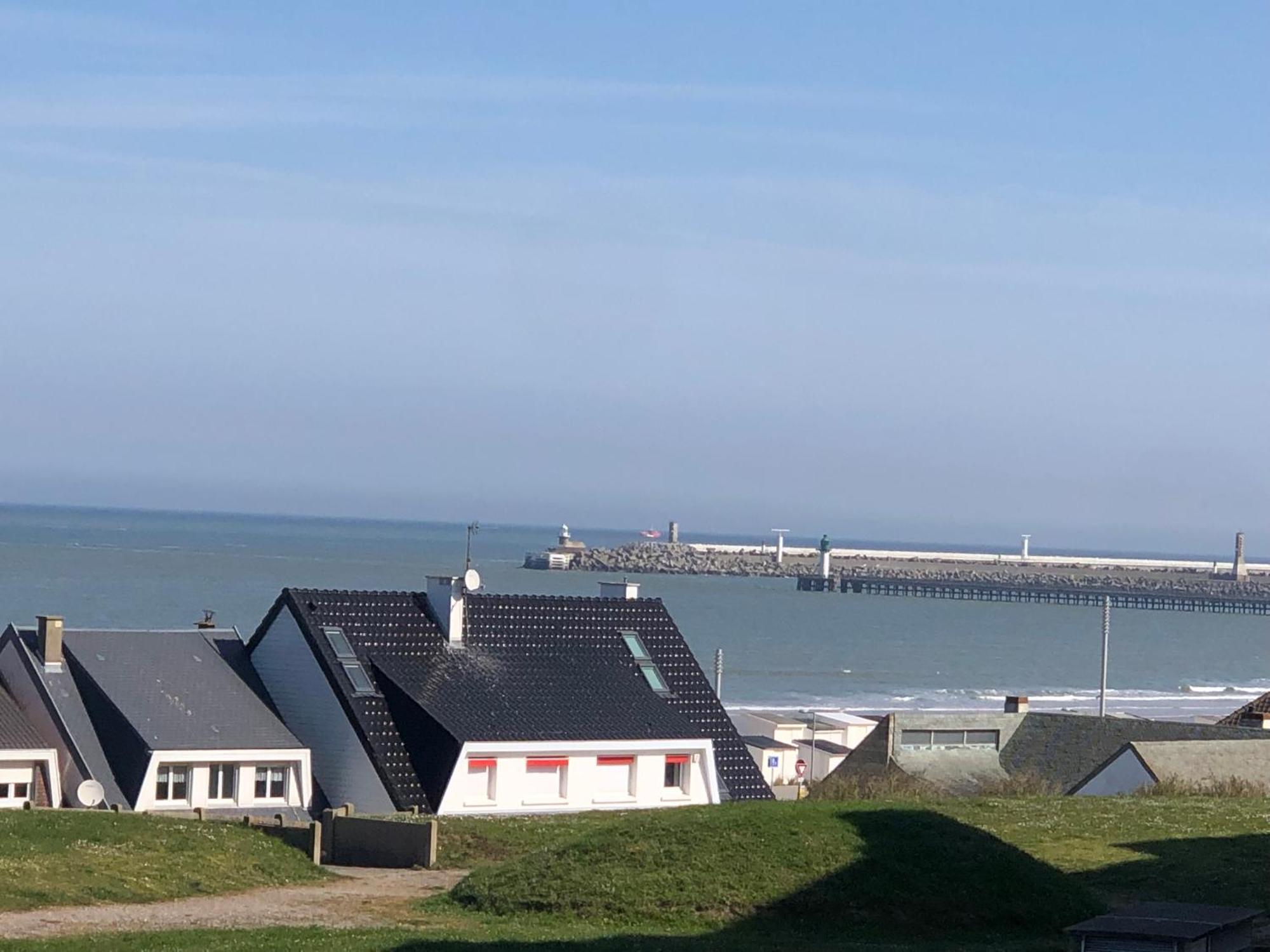 Le Bord De Mer Calais Buitenkant foto